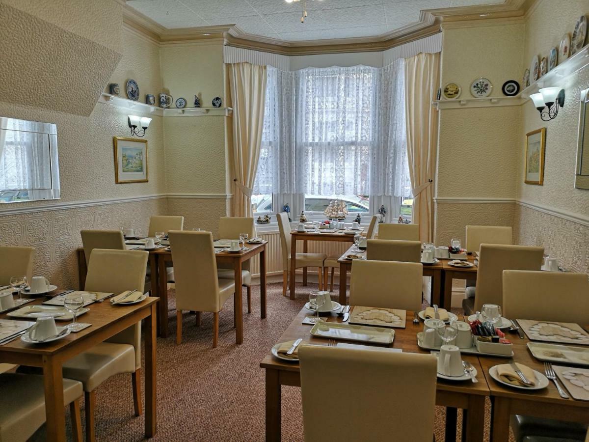 Sylvern House Hotel Scarborough Bagian luar foto